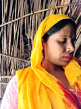 Snapshot of Kajal__Mehra chatting on March 21, 9:34 am Kajal Mehra online show from March 21, 9:34 am