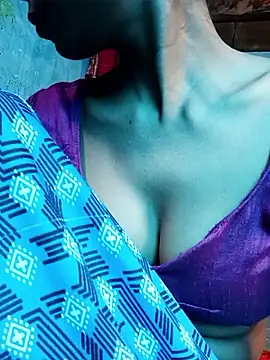 Snapshot of Kajal__Mehra chatting on September 15, 4:56 am Kajal Mehra online show from September 15, 4:56 am