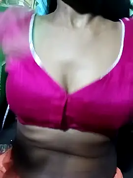 Snapshot of Kajal__Mehra chatting on September 17, 3:35 pm Kajal Mehra online show from September 17, 3:35 pm