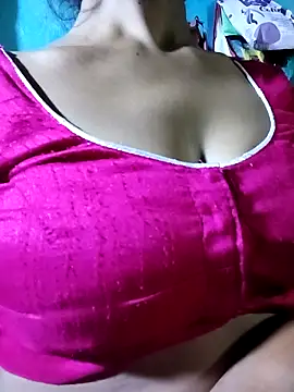 Snapshot of Kajal__Mehra chatting on September 23, 4:10 pm Kajal Mehra online show from September 23, 4:10 pm