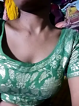 Snapshot of Kajal__Mehra chatting on September 29, 3:39 pm Kajal Mehra online show from September 29, 3:39 pm