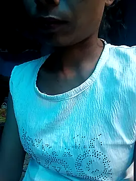 Snapshot of Kajal__Mehra chatting on October 18, 2:14 am Kajal Mehra online show from October 18, 2:14 am