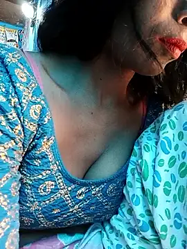 Snapshot of Kajal__Mehra chatting on November 16, 7:58 am Kajal Mehra online show from November 16, 7:58 am