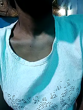 Snapshot of Kajal__Mehra chatting on November 25, 4:12 am Kajal Mehra online show from November 25, 4:12 am