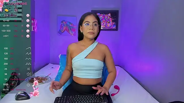 PammelaRoss1 online show from February 19, 6:04 pm