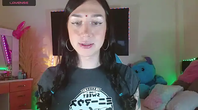 karla zambrano online show from December 6, 6:50 pm