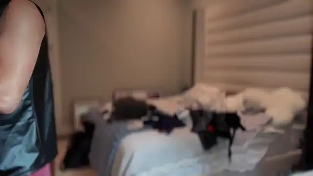 Snapshot of 69woodinson chatting on September 12, 5:13 pm 69woodinson online show from September 12, 5:13 pm