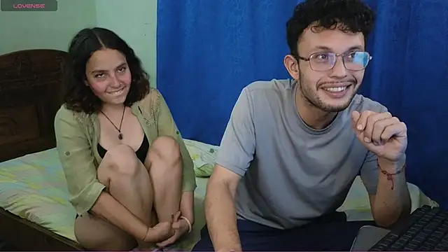 Snapshot of YuKinaHentaiI chatting on December 14, 1:50 am YuKinaHentaiI online show from December 14, 1:50 am