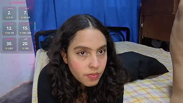 Snapshot of YuKinaHentaiI chatting on November 25, 1:11 pm YuKinaHentaiI online show from November 25, 1:11 pm