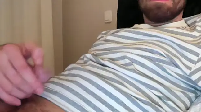 Snapshot of cottonmouth933 chatting on January 26, 8:13 pm cottonmouth933 online show from January 26, 8:13 pm