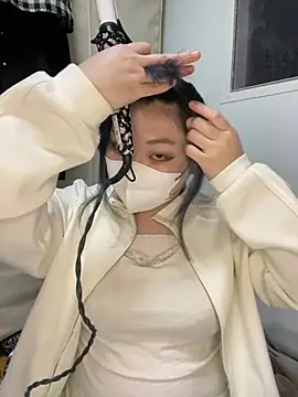 Snapshot of YUNA-yuna chatting on January 26, 2:41 pm YUNA-yuna online show from January 26, 2:41 pm