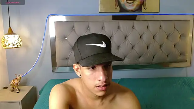 Snapshot of Jheidertwink chatting on January 9, 9:59 am Jheidertwink online show from January 9, 9:59 am