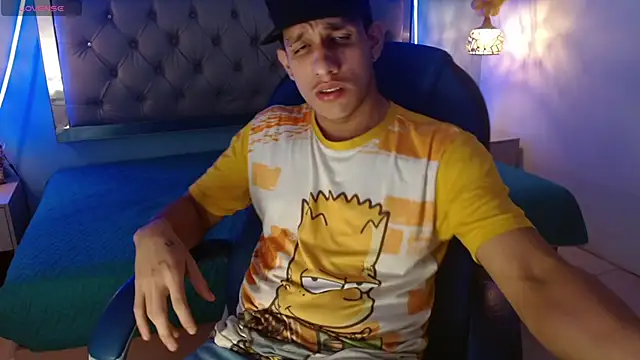 Snapshot of Jheidertwink chatting on February 2, 3:43 am Jheidertwink online show from February 2, 3:43 am