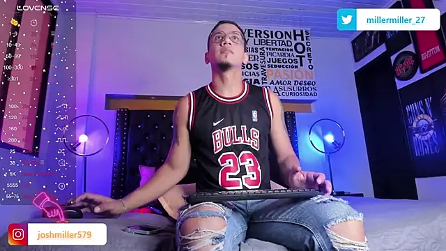 JoshMillerr  online show from February 4, 7:33 pm