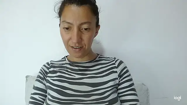 Snapshot of kaybabyhot chatting on November 29, 5:27 pm kaybabyhot online show from November 29, 5:27 pm