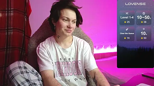 Snapshot of esajukyy chatting on November 3, 1:12 pm esajukyy online show from November 3, 1:12 pm