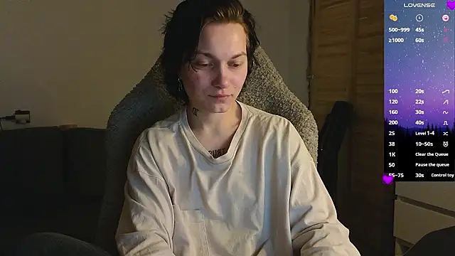 esajukyy online show from March 20, 1:27 pm