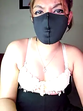 Snapshot of Olivia3 chatting on February 19, 9:14 pm Olivia3 online show from February 19, 9:14 pm