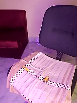 Snapshot of Olivia3 chatting on November 9, 7:56 pm Olivia3 online show from November 9, 7:56 pm