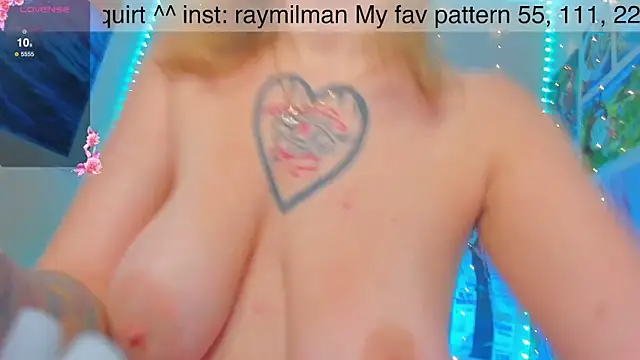 Snapshot of AliceMilman chatting on December 13, 1:22 pm AliceMilman online show from December 13, 1:22 pm