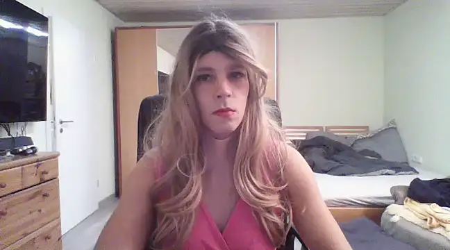 Snapshot of Kinky-Kristina chatting on December 12, 7:15 pm Kinky-Kristina online show from December 12, 7:15 pm