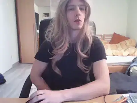 Snapshot of Kinky-Kristina chatting on February 16, 3:48 pm Kinky-Kristina online show from February 16, 3:48 pm