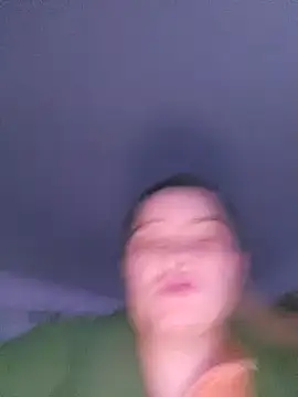 Snapshot of houy111111 chatting on December 18, 2:21 am houy111111 online show from December 18, 2:21 am