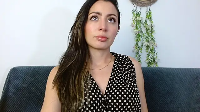 Kendal Mosk online show from December 17, 8:21 pm