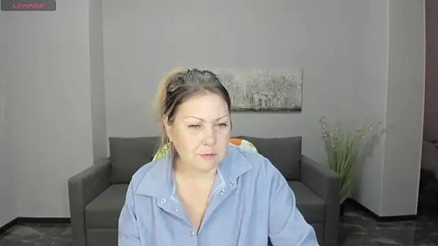 Snapshot of Milana_Blake chatting on December 14, 6:35 am Milana Blake online show from December 14, 6:35 am