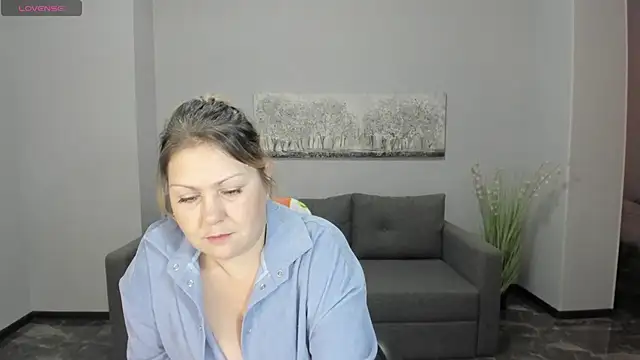 Snapshot of Milana_Blake chatting on December 14, 9:40 am Milana Blake online show from December 14, 9:40 am