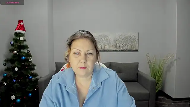 Snapshot of Milana_Blake chatting on December 17, 6:35 am Milana Blake online show from December 17, 6:35 am
