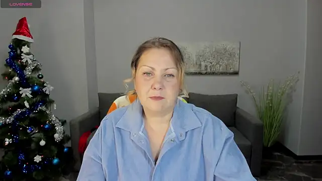 Snapshot of Milana_Blake chatting on January 2, 12:46 pm Milana Blake online show from January 2, 12:46 pm