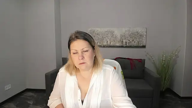 Snapshot of Milana_Blake chatting on January 10, 9:44 am Milana Blake online show from January 10, 9:44 am