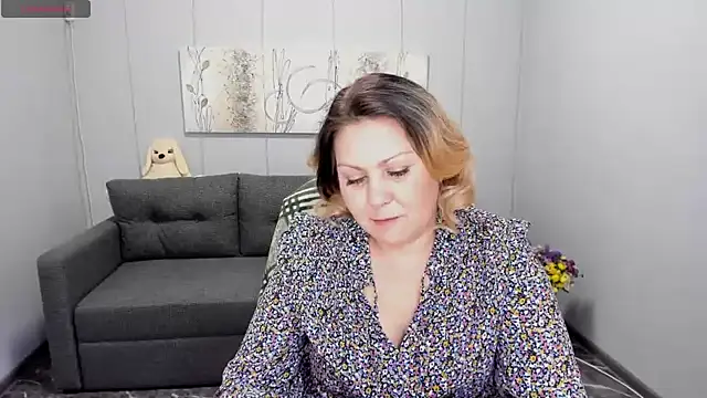 Snapshot of Milana_Blake chatting on January 17, 6:44 pm Milana Blake online show from January 17, 6:44 pm