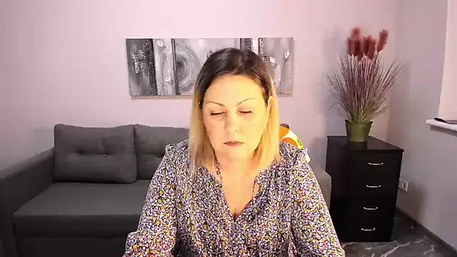 Snapshot of Milana_Blake chatting on February 5, 6:56 am Milana Blake online show from February 5, 6:56 am