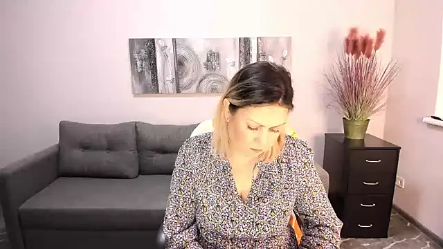 Snapshot of Milana_Blake chatting on February 5, 10:08 am Milana Blake online show from February 5, 10:08 am