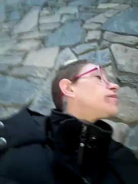 Snapshot of Stonermama666420 chatting on December 21, 3:41 pm Stonermama666420 online show from December 21, 3:41 pm