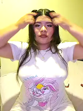 Snapshot of CANELA_9911 chatting on March 1, 1:32 am CANELA 9911 online show from March 1, 1:32 am