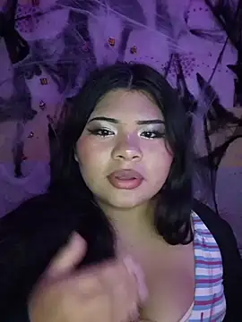 Snapshot of CANELA_9911 chatting on October 31, 12:33 am CANELA 9911 online show from October 31, 12:33 am