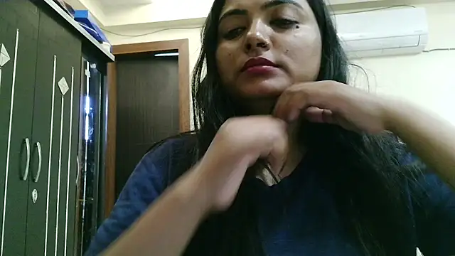 Snapshot of Hritvika chatting on February 25, 12:45 pm Hritvika online show from February 25, 12:45 pm