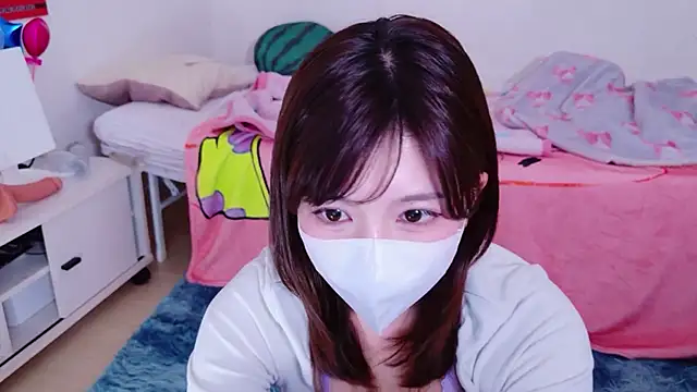 Snapshot of Runarunapi chatting on January 13, 11:37 am Runarunapi online show from January 13, 11:37 am