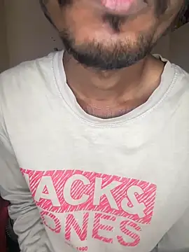 mahiking online show from November 7, 9:37 pm