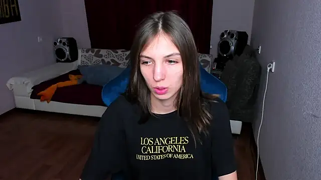 Snapshot of Venera66615 chatting on February 1, 7:02 pm Venera66615 online show from February 1, 7:02 pm