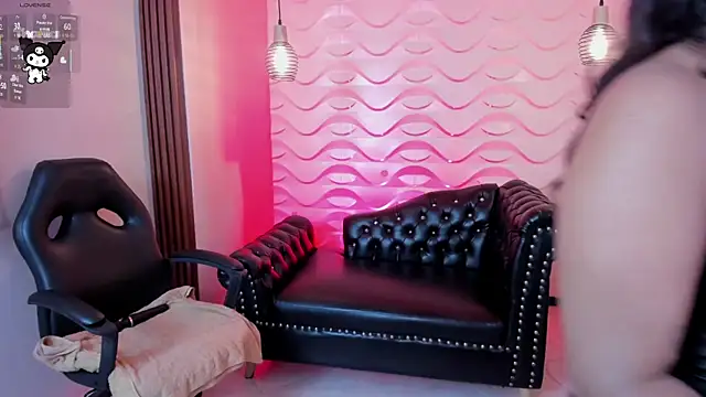 natasha adams22 online show from October 11, 1:16 am