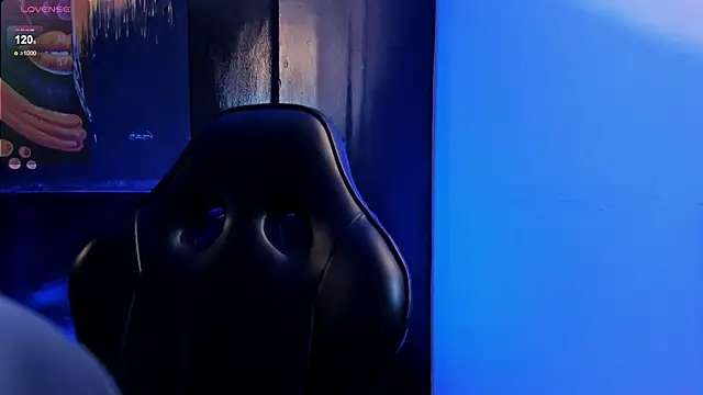 Flynn Riider online show from January 16, 5:50 pm