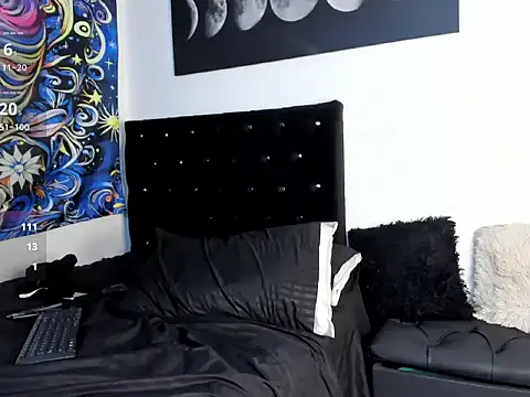 kassandra11  online show from December 11, 9:45 pm