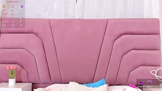 Snapshot of zoewillian chatting on January 20, 12:07 pm zoewillian online show from January 20, 12:07 pm