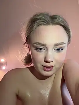 CherryEmmy online show from March 5, 9:15 pm