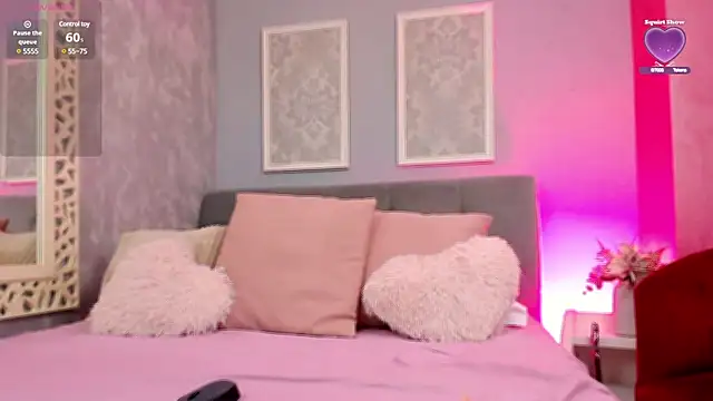 Snapshot of EuphoriaElle chatting on March 7, 6:22 pm EuphoriaElle online show from March 7, 6:22 pm