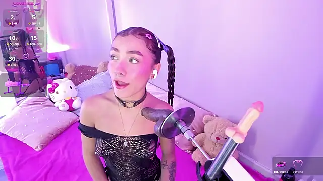 candy  monroe online show from March 12, 4:24 pm